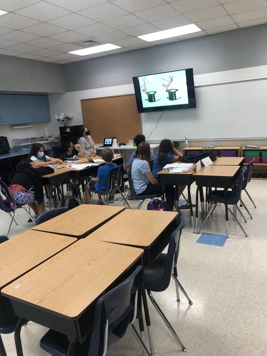 ChildrenOcs's tweet photo. @OrangeCoSchools SAMs Lab, Lego robotics, media and literacy- Summer Scholars is off to a great start! #inclusion #STEM https://t.co/JwJnkimhDh