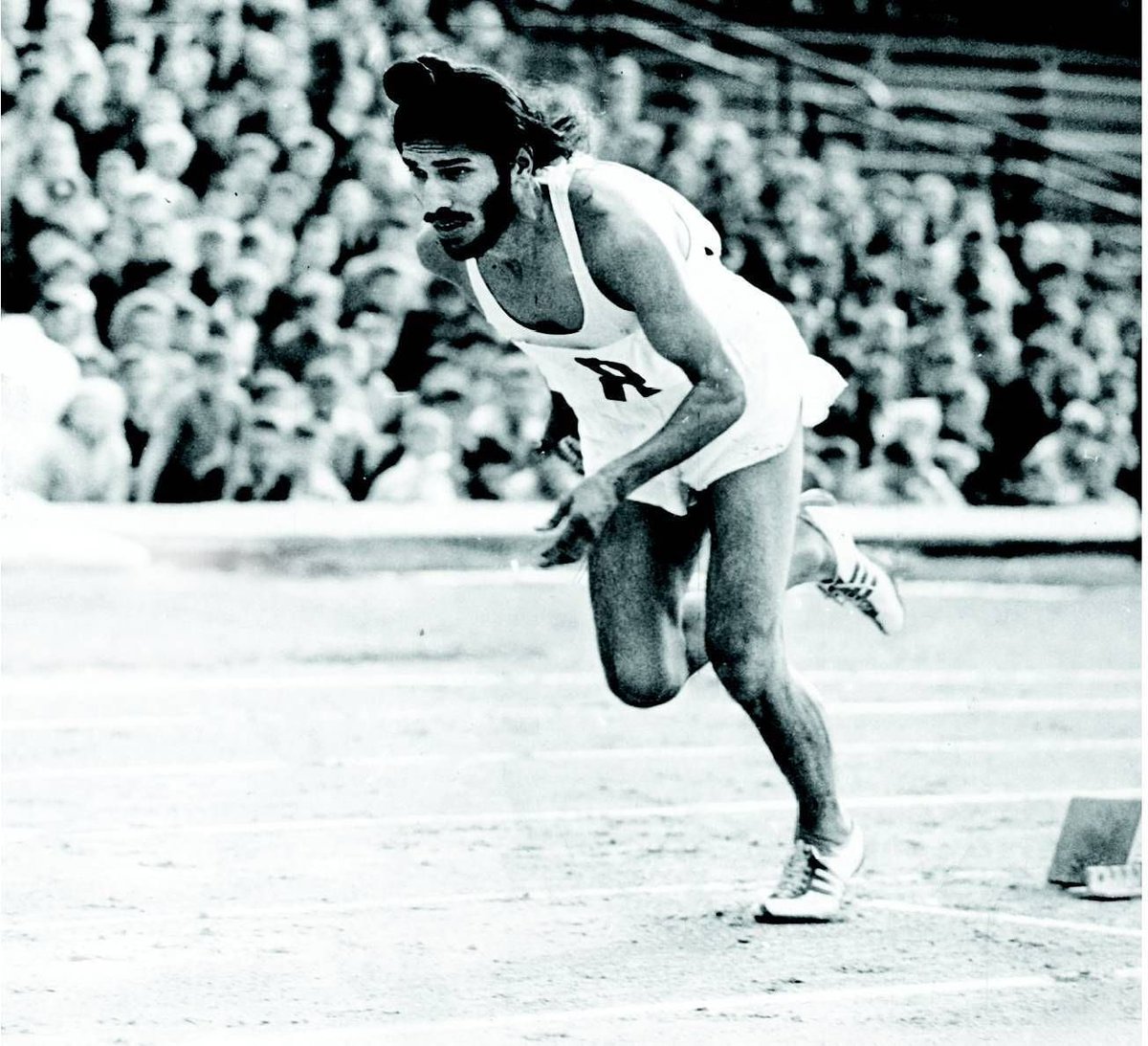 ishankishan51's tweet photo. Saddened to hear about the demise of #MilkhaSingh sir. He was not just an athlete but an inspiration to millions of people in India. I extend my deepest condolences to his friends &amp; family members. May his soul Rest in Peace. 🙏 https://t.co/CwjRCjdUo5