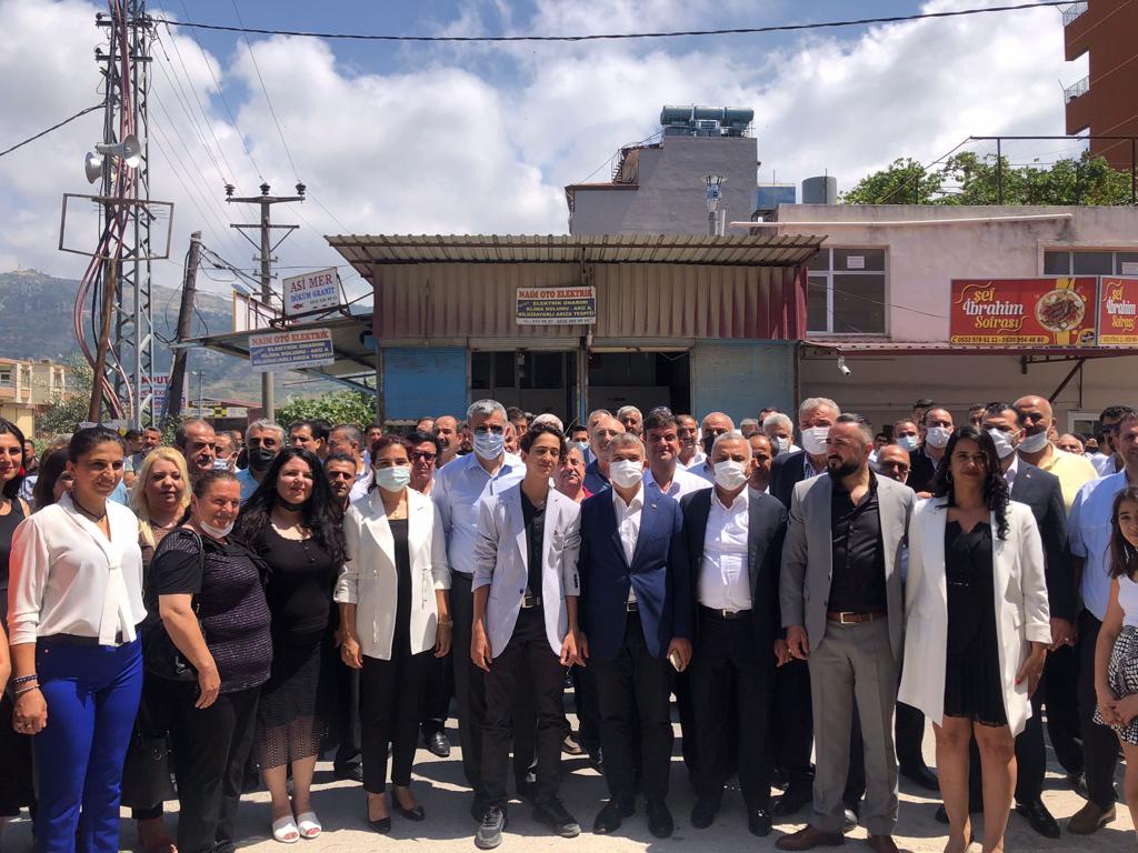 Ak Parti Hatay Il Yonetim Kurulu Uyemiz Hasan Arslan In Esine Ait Samandag Ilcemizde La Bella Gelinlik Evinin Acilisini Gerceklestirdiler Sehrimize Ve Ilcemize Hayirli Olsun T Co Iwkizskdgg