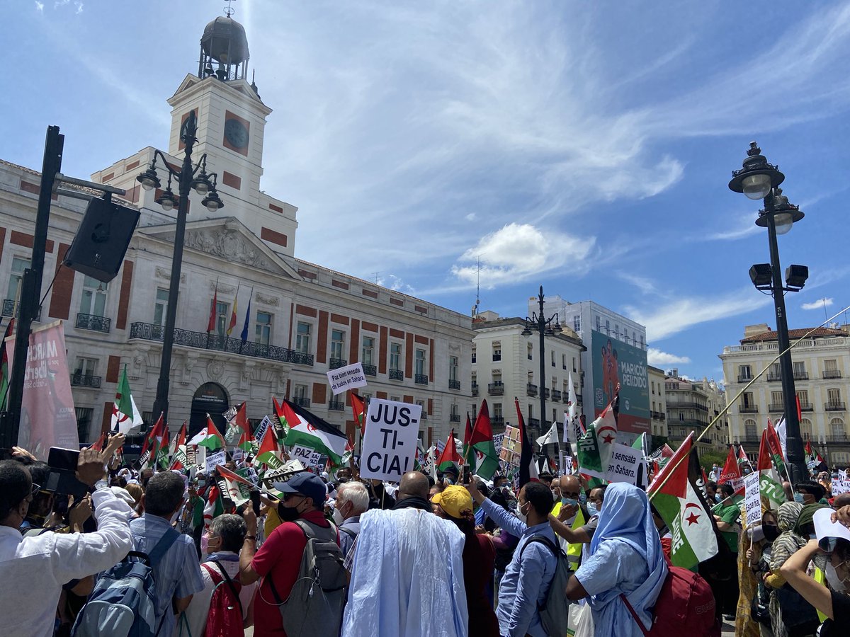 olgarodriguezfr's tweet photo. La @marchasaharaui llega a Madrid. Puerta del Sol, ahora 

#MarchaSaharaui https://t.co/Dj4WZxJKvN
