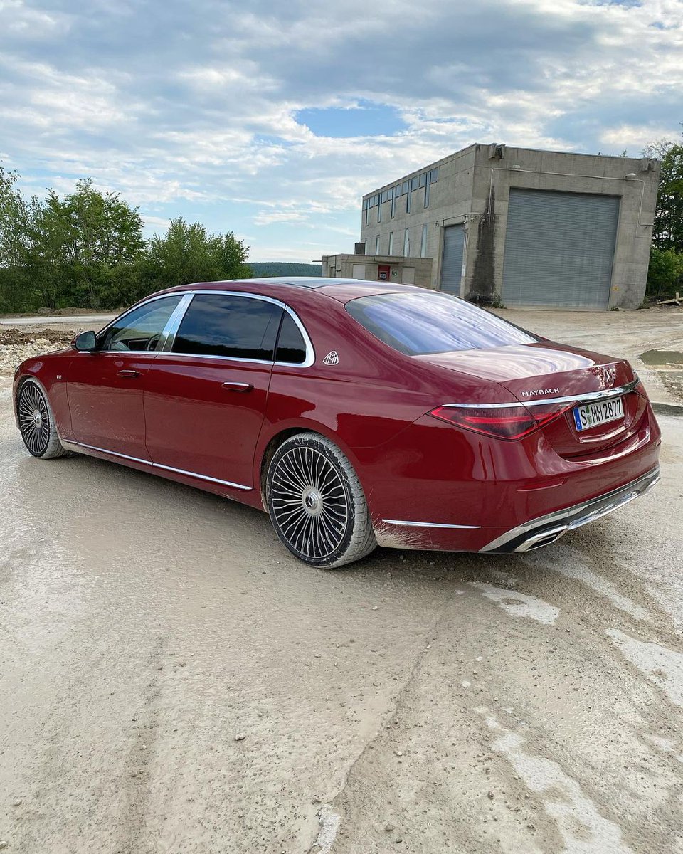 mbmaybachfans's tweet photo. First-Class: 2021 MAYBACH S680 V12
πΈ: @mercbenzking / @ivansensei_official / @carvlogger
#mercedesbenz #mercedesamg #mercedesbenzmaybachfans #s63 #s63amg #w222 #sclass #s560 #s650 #s500 #s600 #s400 #mbux #newsclass #w223 #s580e #mercedes #digitallight #s680 #s63e #s73e https://t.co/CLSRuQbdP3