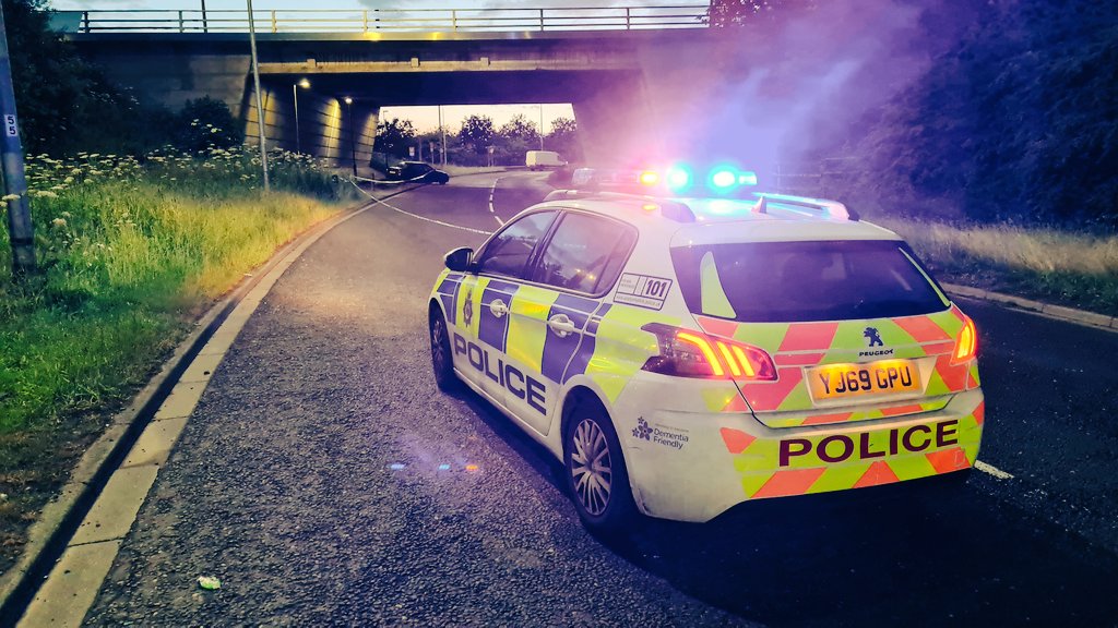 Officers out last night supporting <a href="/WYP_OpJemlock/">Operation Jemlock</a> &amp; amongst a range of other incidents came across this RTC &amp; assisted <a href="/WYP_CldrValleys/">West Yorkshire Police - Calderdale Valleys</a> officers with illuminating the scene for a safe recovery #BeSpecial