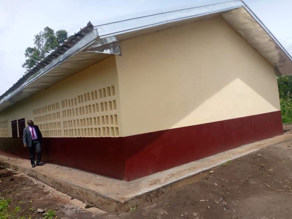 ActusCTD's tweet photo. Reception provisoire d'un bloc de salles de classes à Bafoussam II. https://t.co/qNH5xTu4Tg