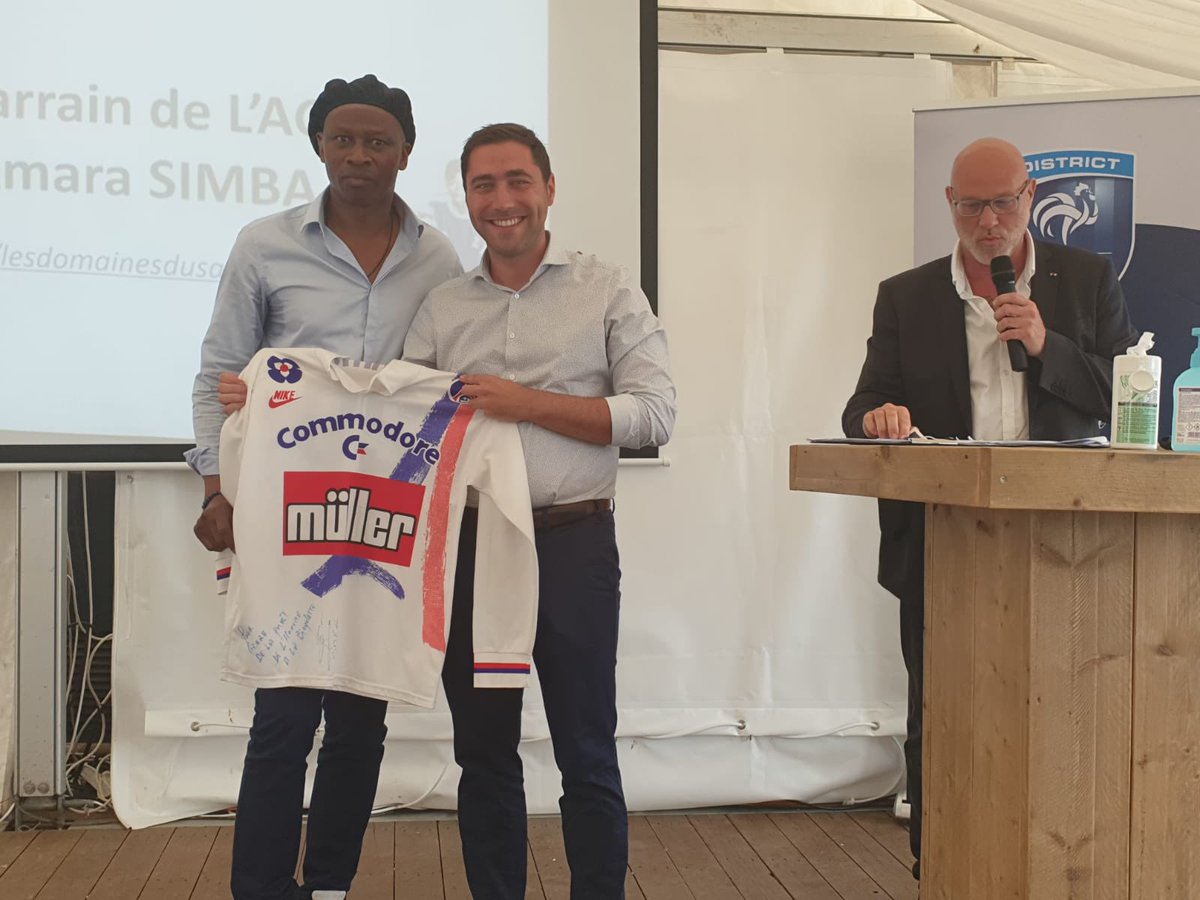 JMCOUSTAL's tweet photo. Pour l’ANCMP je suis Présent à l’assemblée générale du district de l’Aude de football  pour la présentation des stages À l’attention des jeunes footballeurs avec AMARA SIMBA #ANCMP  #AmaraSimba #PSG #ASMonaco #FFF #DistrictAude #TeamForce #Carcassone https://t.co/mvfIIw8JQ5