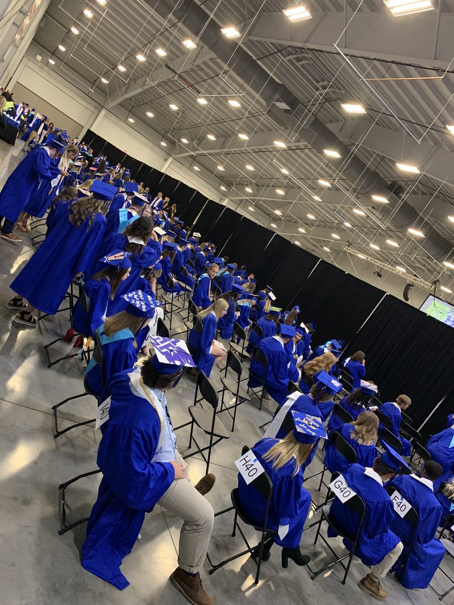 Getting ready! Congrats Class of 2021! <a href="/ATLRaiderNation/">Atlee High School</a> @Atlclass2021
