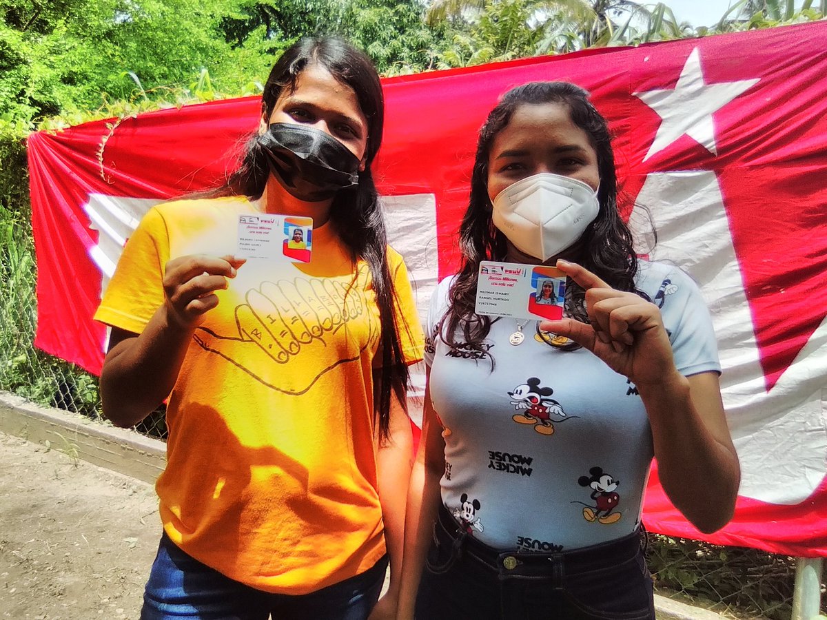 somos_rondon's tweet photo. Así avanza el proceso de carnetizacion del PSUV en la Parroquia Las Mercedes del Llano, Mcpio Juan José Rondón. https://t.co/jedtDfUgqH