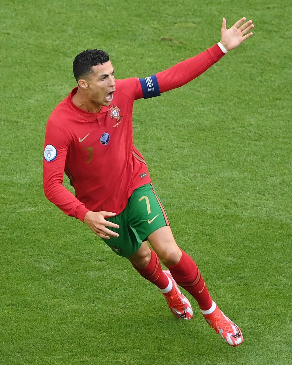 Madridista 92 48 試合終了 Uefa Euro グループ F ポルトガル 2 4 ドイツ ポルトガルはドイツに敗戦 Euro Por Ger