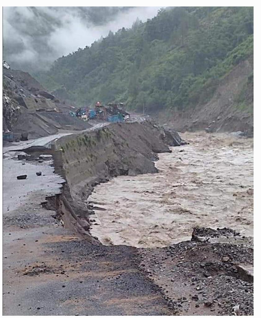 Anoopnautiyal1's tweet photo. I am concerned with wide ranging damages on various roads in #Uttarakhand due to rains. Monsoon is yet to arrive in its full intensity but several reports paint a picture of worry &amp; dismay. While we can't control vagaries of nature; let us take max precautions &amp; make max efforts. https://t.co/8iED8UVKkD