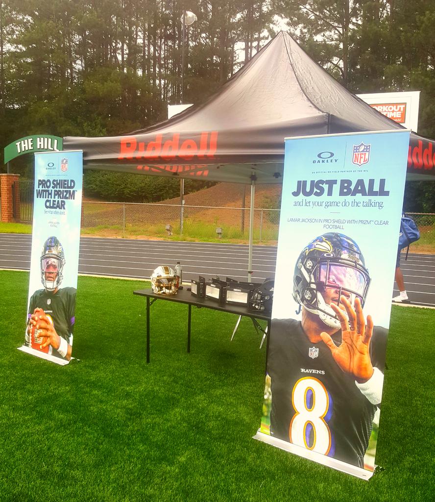 Chris Graham (@riddellcpgraham) on Twitter photo Riddell reppin' at the Collins Hill 7 on 7 Showcase this weekend! Letting the kids check out our Oakley Prizm shields for the Speedflex helmets. #teamriddell <a href="/RiddellLou_SE/">Riddell GA</a> Riddell reppin' at the Collins Hill 7 on 7 Showcase this weekend! Letting the kids check out our Oakley Prizm shields for the Speedflex helmets. #teamriddell <a href="/RiddellLou_SE/">Riddell GA</a>
