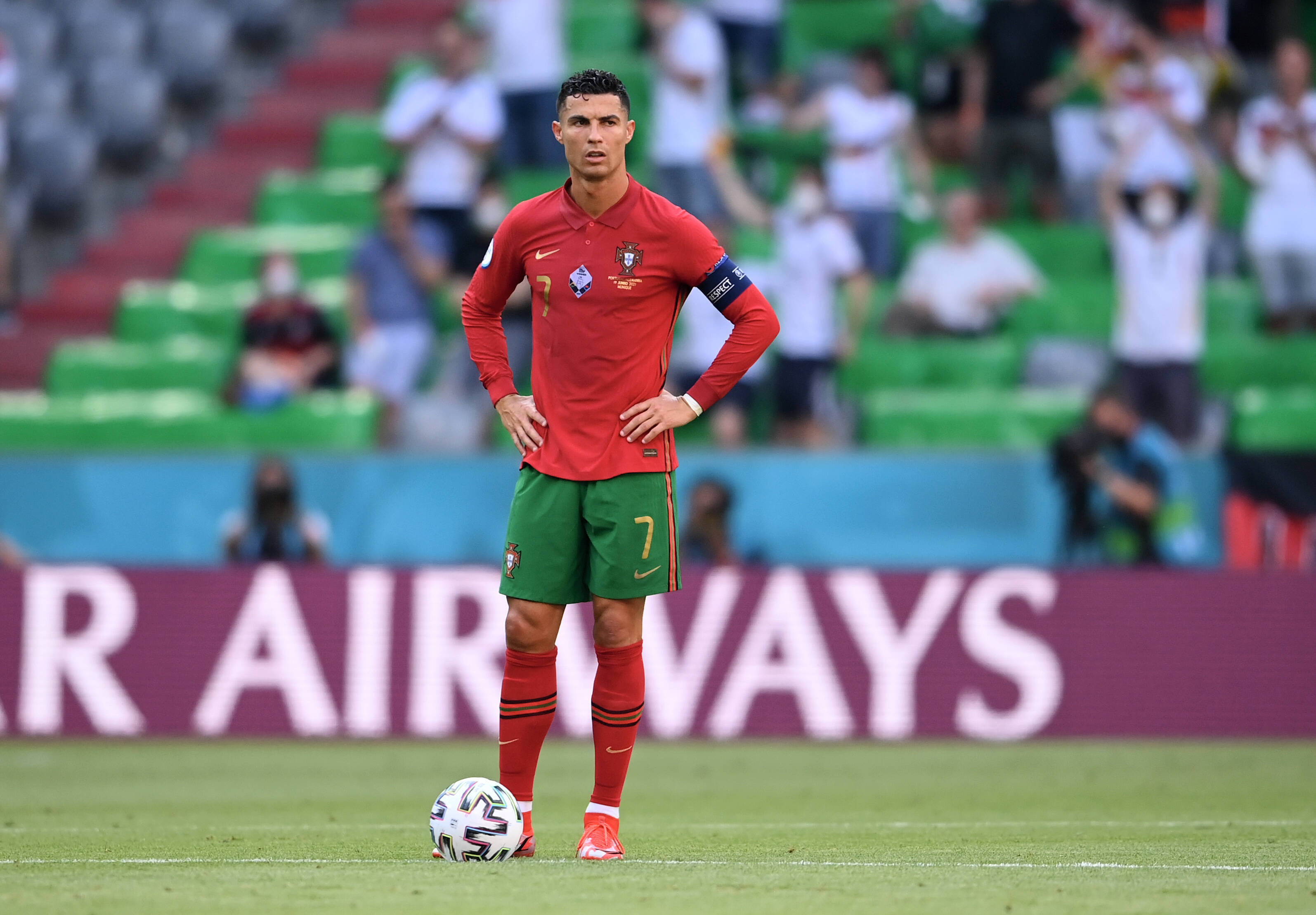 Squawka on X: "Cristiano Ronaldo's game by numbers: 45 touches 100% take-on  success 11 duels won 4 touches in opp. box 4 fouls won 3 take-ons 2 chances  created 1 shot on
