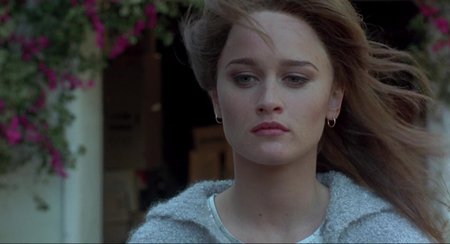 Happy Birthday to one of our favorite witches! The Craft star Robin Tunney! 