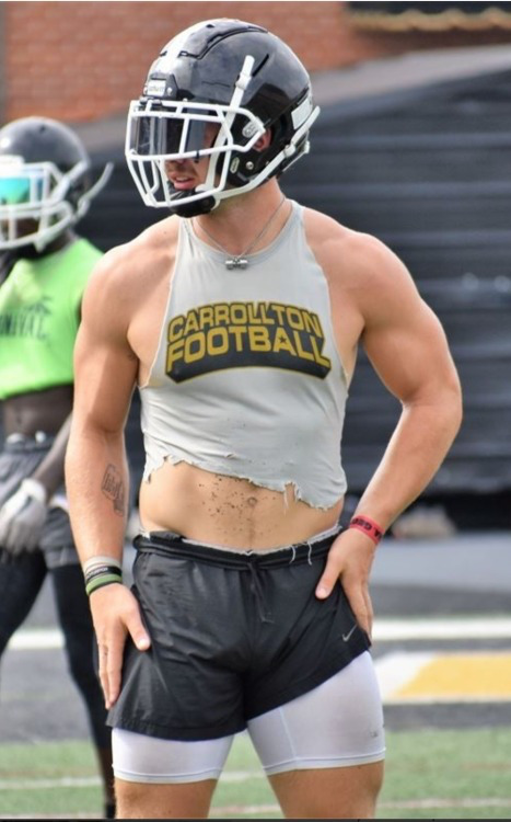 fullbackstudfb's tweet photo. https://t.co/wg2LfZT29L