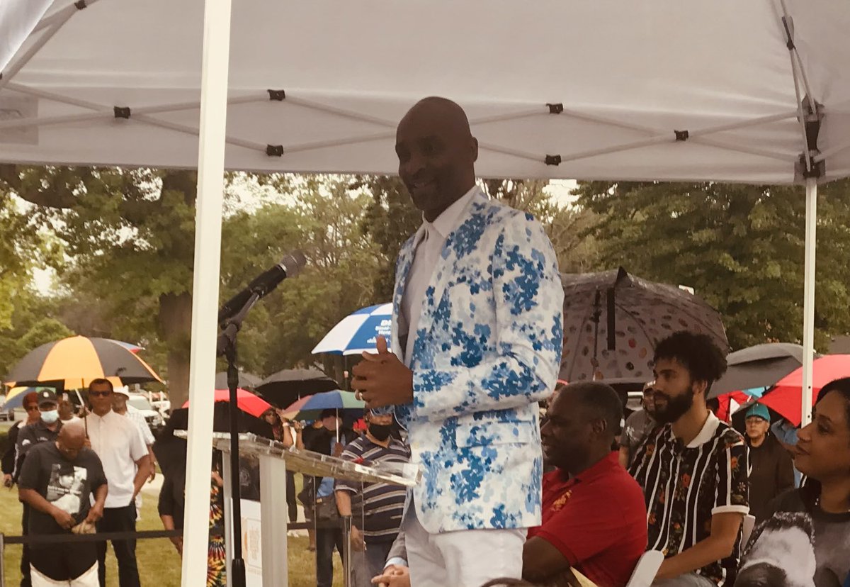 leegroup's tweet photo. A portion of Monica Street renamed #MarvinGayeDrjve #Saturday #Detroit kudos to @RoyMcCalisterJr @Motown_Museum, et al for spearheading this effort. Hear clips, including his brother, #IntheConferenceRoom SundayMorning 11 a.m @910Superstation #JuneTeenth2021 #HappyFathersDay https://t.co/HVROvj3i0G
