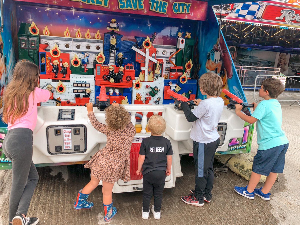 BryonyAshaw's tweet photo. The Shaws and Co left the house today to go to the local funfair! We were gifted 20 free ride tickets so naturally I had to share ๐ #Tuckersfunfairs #PRtrip
https://t.co/y3GVj7Dq9C https://t.co/LFlZJtXpqC