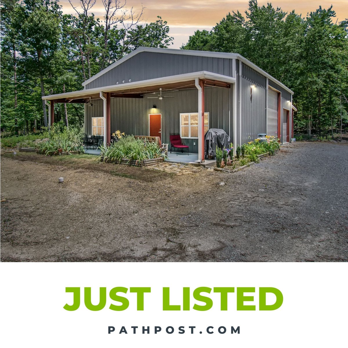 pathandpost's tweet photo. 💚 JUST LISTED 💚
Barndominium Living ~ 16 FT Center Bay + Additional Bay ~ Beautiful &amp; Private  5.13 Acres with Room to Build ~ RV Parking Area with Hook-ups  #jasperga #barndominium
Schedule Tour at https://t.co/Yluo6wyssp https://t.co/HRfnCiMAx6
