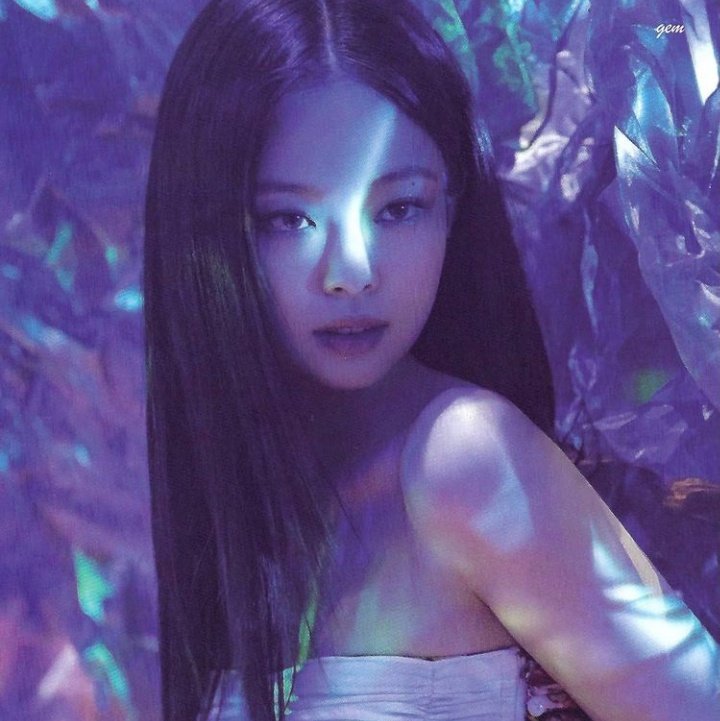 _jenniemy's tweet photo. KIM JENNIE;) https://t.co/gxylohUbV8