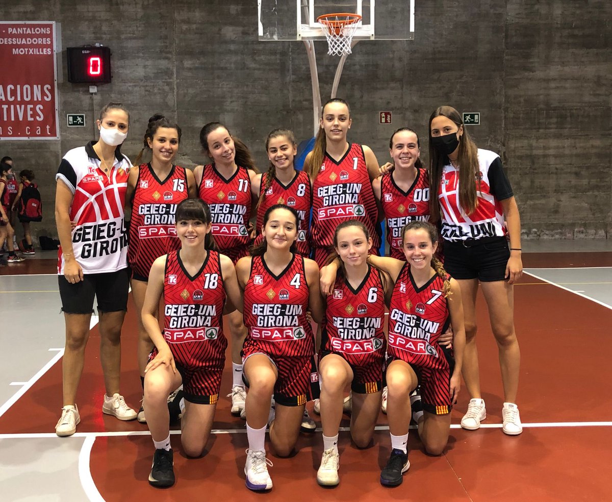 geieguni's tweet photo. El Cadet Vermell acaba la temporada amb victòria contra el @FemeniMaresme al Pou (59-56)! Enhorabona, noies! #Cadet1rAny https://t.co/Nfcds0lsMP