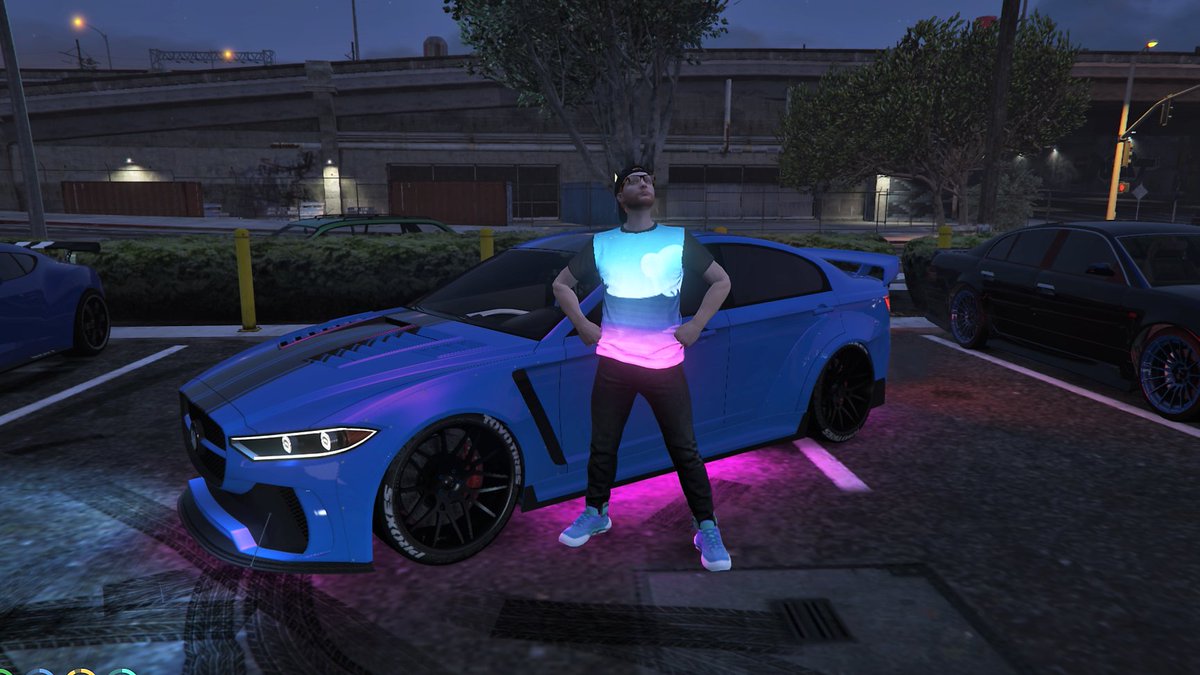 OnyxRPOfficial's tweet photo. The PDM Car show had a great turn out, the judges had a really hard task picking the winners. This was a really good event showing the diversity of car choices in the city.

The blue and purple Jugular came out on top winning $10,000!

Onyx Forums: https://t.co/rABW05xQpg https://t.co/QTUCxPA0L7