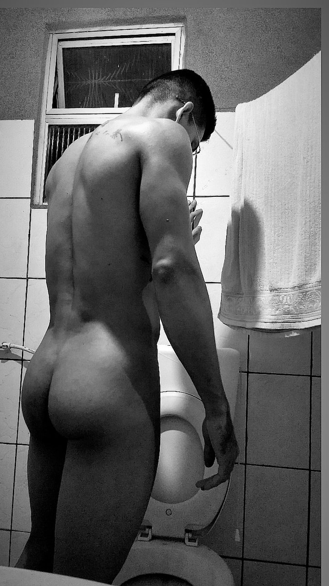 diego28730534's tweet photo. Crítica , mas crítica Desejando 🤤🥵 https://t.co/c4DAaxKQZx