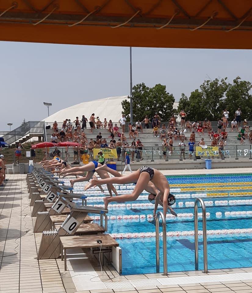 UispNazionale's tweet photo. Forza ragazzi e ragazze, lo sportpertutti @UispNazionale riparte con voi 🏊🏼 e Con i Campionati nazionali di #Nuoto Uisp in corso di svolgimento a Riccione!!!!💪🏽 con una dedica speciale a Ilario Pontieri e tanta gratitudine https://t.co/BbHVDsID3C