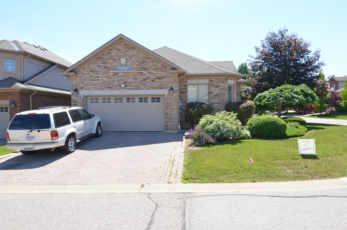 JamieMcRemax's tweet photo. HOT NEW LISTING
108 Sunset Blvd Alliston
$669,900
For more info &amp; Virtual Tour visit: 
https://t.co/gjioMp119e
#JamieMcGinty #Remax #RemaxHallmark #NewTecumseth #Alliston #Allistonhomes #Beeton #Cookstown #RealEstate #Realtor #Realty #ForSale #JustListed #NewHome https://t.co/w9OgJ0mcrL