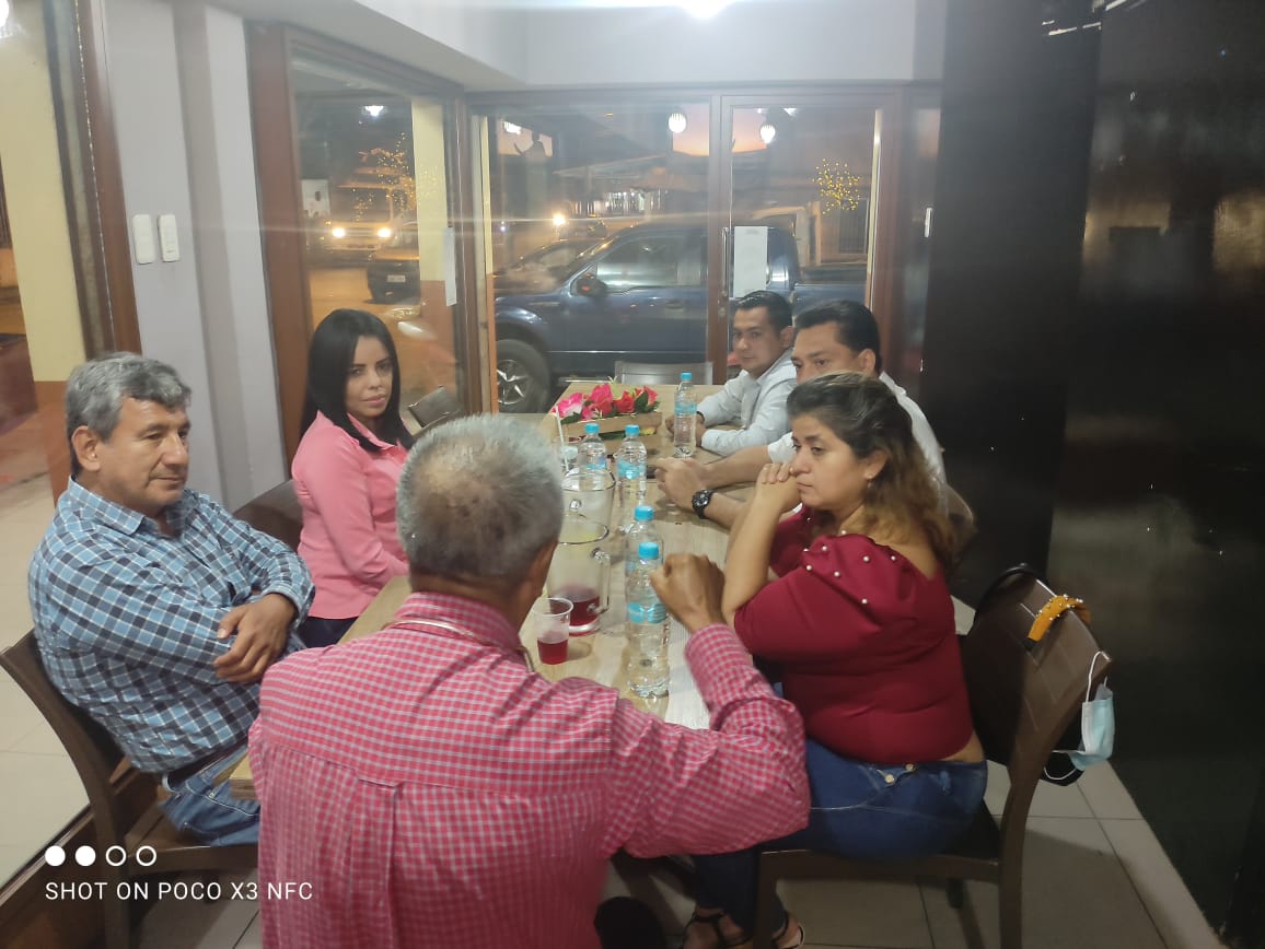 CoronelJovanny's tweet photo. ....Este tema es estrictamente técnico y no le atañe a la justicia constitucional, debido a que, NO SE ESTAN VIOLANDO DERECHOS, sino exigiendo que se cumpla con las especificaciones técnicas contractuales. Esperamos que el juez actúe en derecho y rechace la AP propuesta (3) https://t.co/v7l9SfkeVj