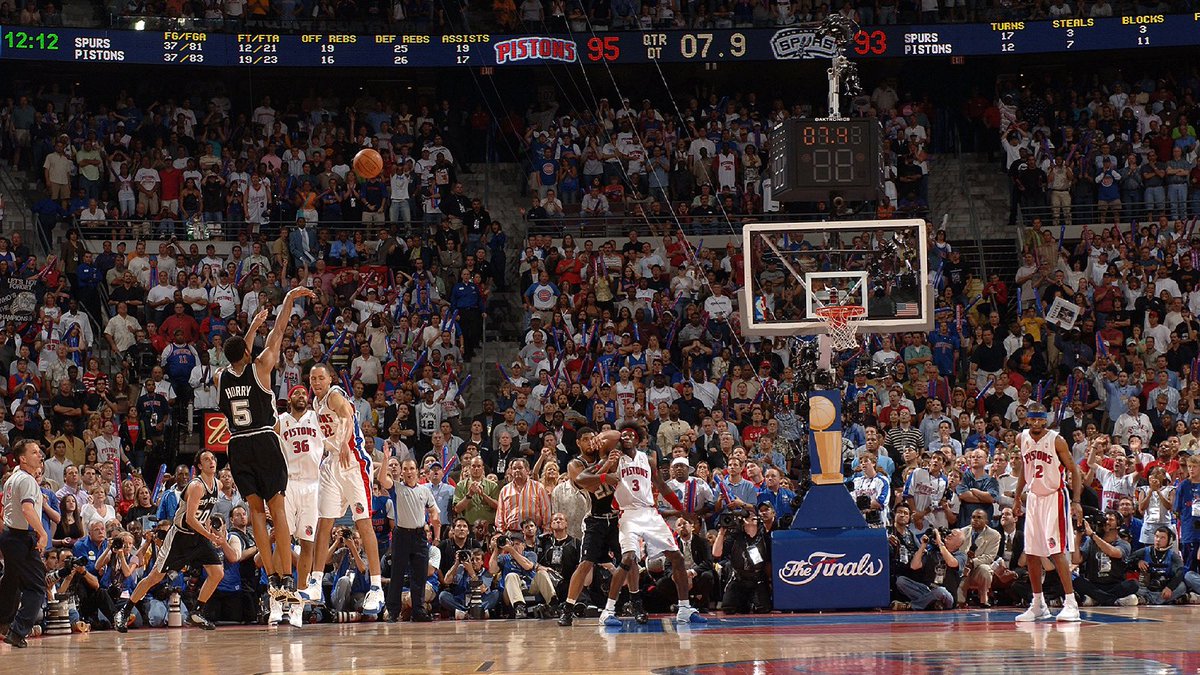 16 years ago today. 
Game 5 of the 2005 NBA Finals.
BIG SHOT BOB. #GoSpursGo