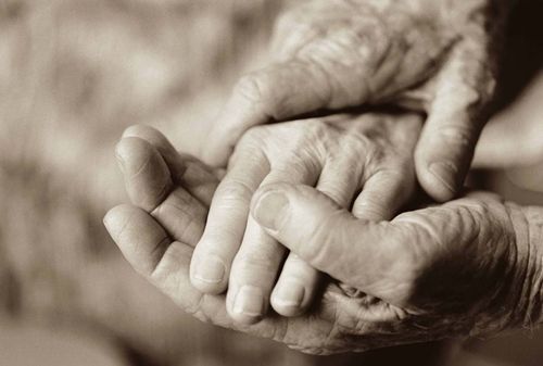 VirginiaVerder1's tweet photo. Feliz día a los Abuelos,  cerquita o lejos  a disfrutar en familia https://t.co/Skv8Fal8Tp