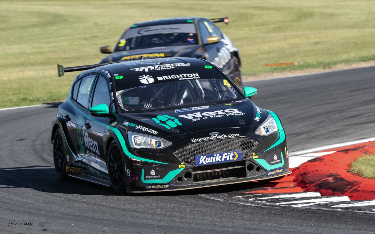'Focused'

We don't always give enough credit to the engineering teams who prepare race cars, so here's a shout-out to #Motorbase; its beautifully built #FocusST driving forward the ambitions of some of the #BTCC's top young racers.