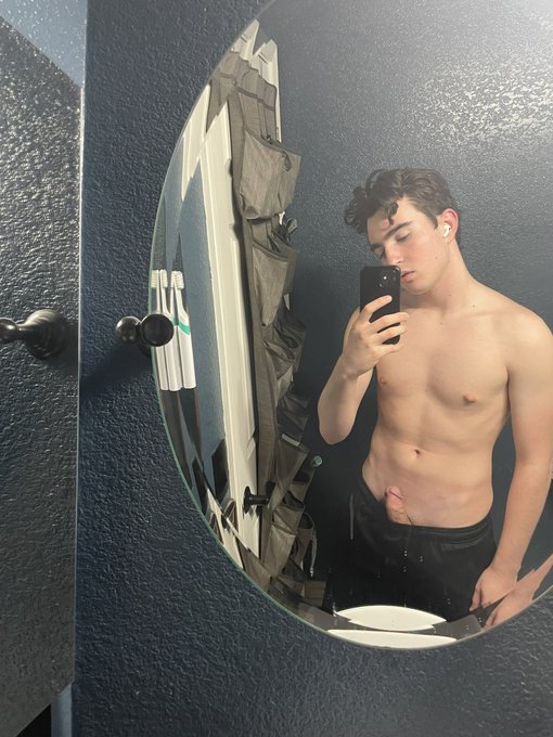 Goood morning 😊 https://t.co/JvmhmUYcIY