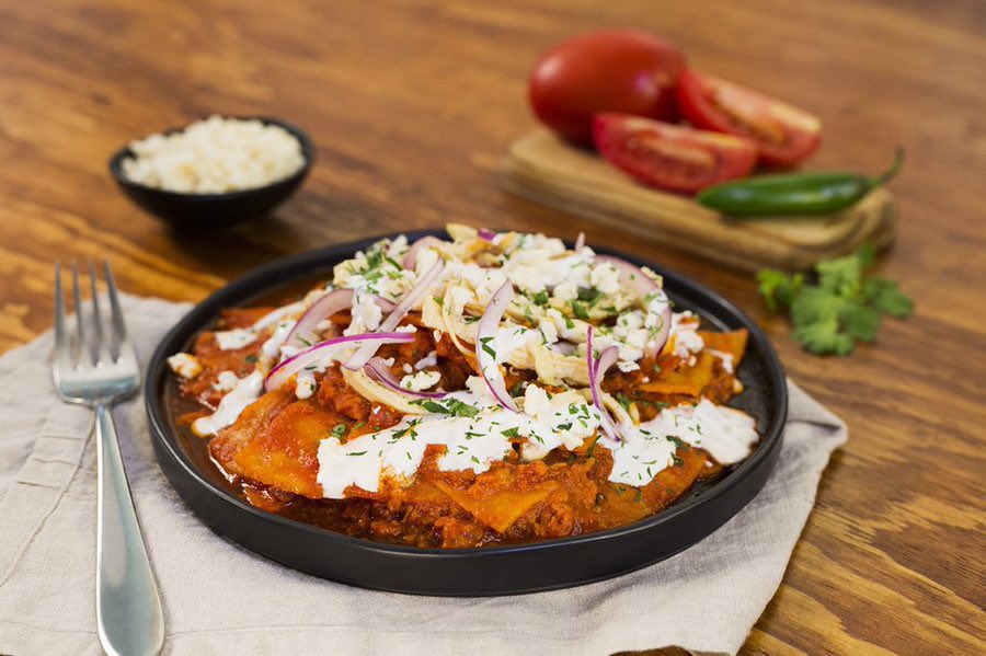 Alonso_Blancas's tweet photo. Los chilaquiles son un desayuno muy mexicano al que difícilmente podrás resistirte al empezar el día... ¿Cuáles son tus favoritos?
#RestaurantCasaGrande #MapimiLoTieneTodo https://t.co/L7bfV1qrqO