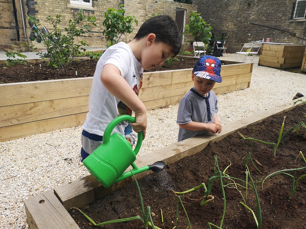 MaryLRehman's tweet photo. @pearsonparkhull big thanks to Jane, Lausanne and Stacie for welcoming us to the Family Gardening Workshop today. The boys had an amazing time and we can't wait to see our seeds start to grow! https://t.co/7uAwfmFgBP