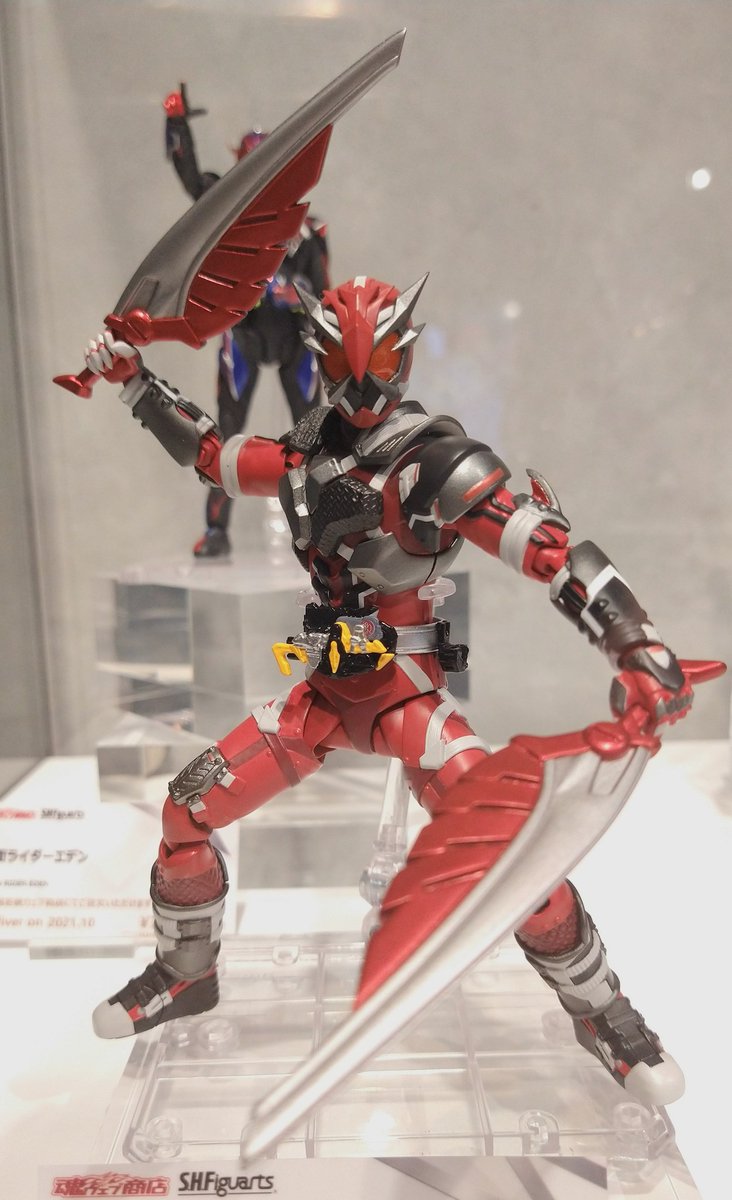 青沼イッセー auf Twitter: „S.H.Figuarts 仮面ライダー雷が追加で展示
