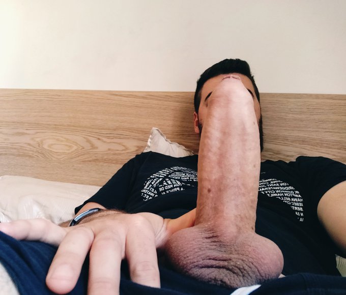 Just chilling with my cock out https://t.co/iFgi1QXkzL