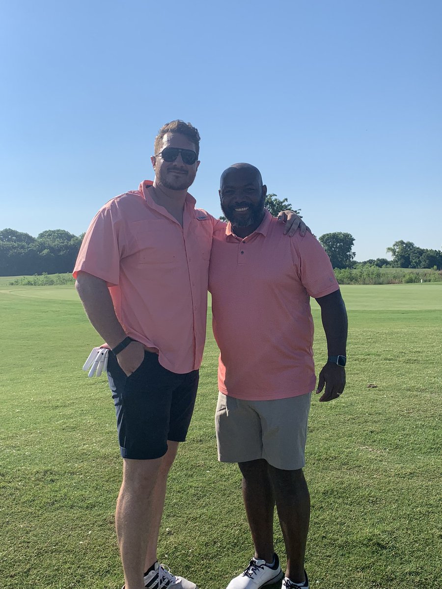 ISUPopsx2's tweet photo. Golf with my oldest son today at the Irving Golf Club! Thank you @SunbeltPoolsInc for my sponsorship #VisionLabPodcast https://t.co/8mWBgCJDHm