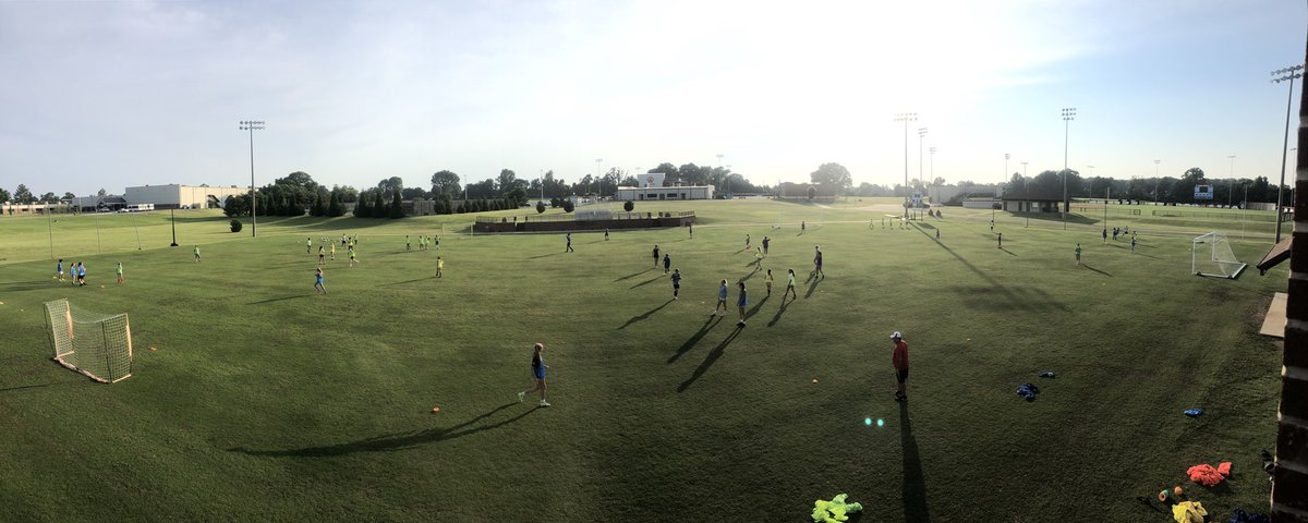 USJbruinsoccer's tweet photo. Another great week of camp. Players engaged and working hard to get better. Thanks for all their hard work. #dutchtournament #stormthecastle #euros #framethegoal #brownsvillefamilymedicine https://t.co/kAPo2JAhG5