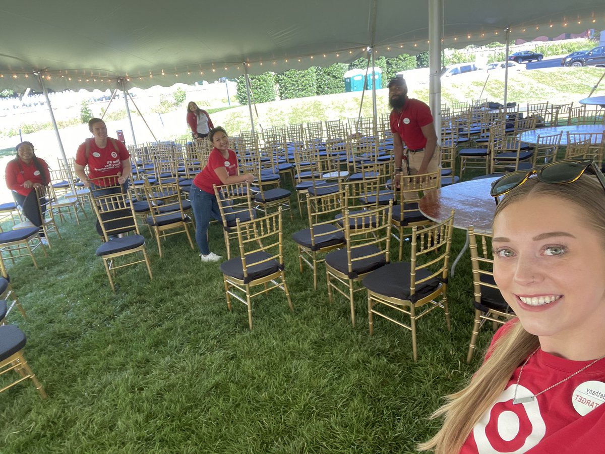 How are you supporting your local community?! On Friday, leaders throughout our district helped setup an awesome event space designed to showcase black art in our community! On Saturday #NaptownTarget TMs volunteered at the Juneteenth Parade 🎉
