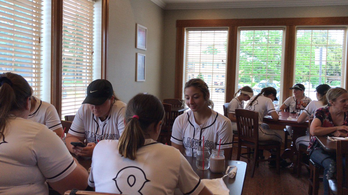 2-0 in pool play and Ron’s 18th Bday earns some Bob Evans!