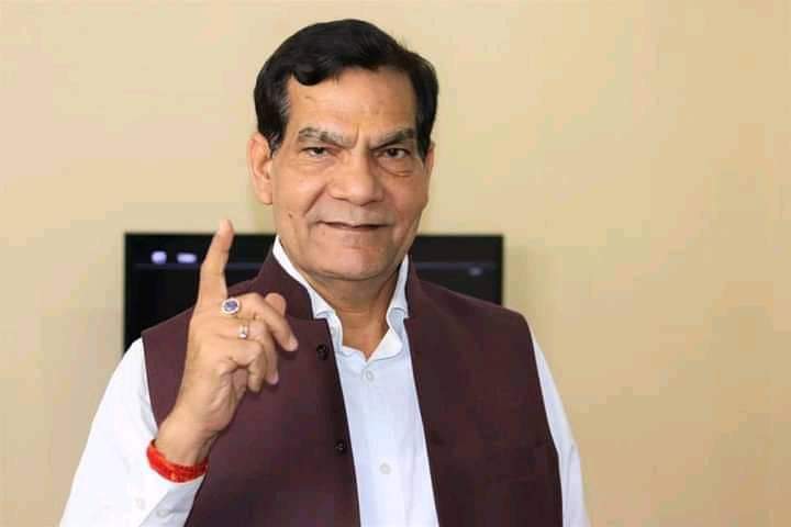 AnkitRai53's tweet photo. एमएलसी अरविंद कुमार शर्मा जी को  भारतीय जनता पार्टी का प्रदेश उपाध्यक्ष बनाये जाने पर हार्दिक बधाई एवं शुभकामनाएं
@aksharmaBharat 
@AshuShahi_ 
@NeerajNeerajazm 
@ambuj_yuva 
@KameshwarDube11 
@rahulrai341985 
@surbhi_shahi https://t.co/ETuxpB2eXi