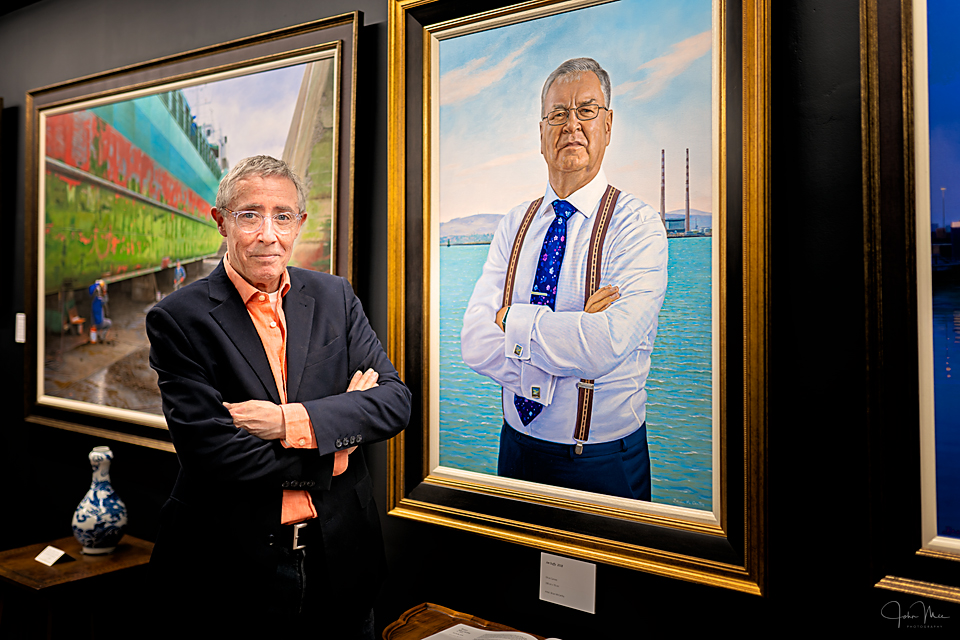 John__Mee's tweet image. Bumped into Brian McCarthy @Smartymccarthy at his Nautica exhibition in #Mayo Contemporary #Art gallery last night and he kindly let me take this photo of him with his pretty cool painting of @joeliveline Highly recommend checking it out if you&apos;re in Castlebar someday. #Ireland