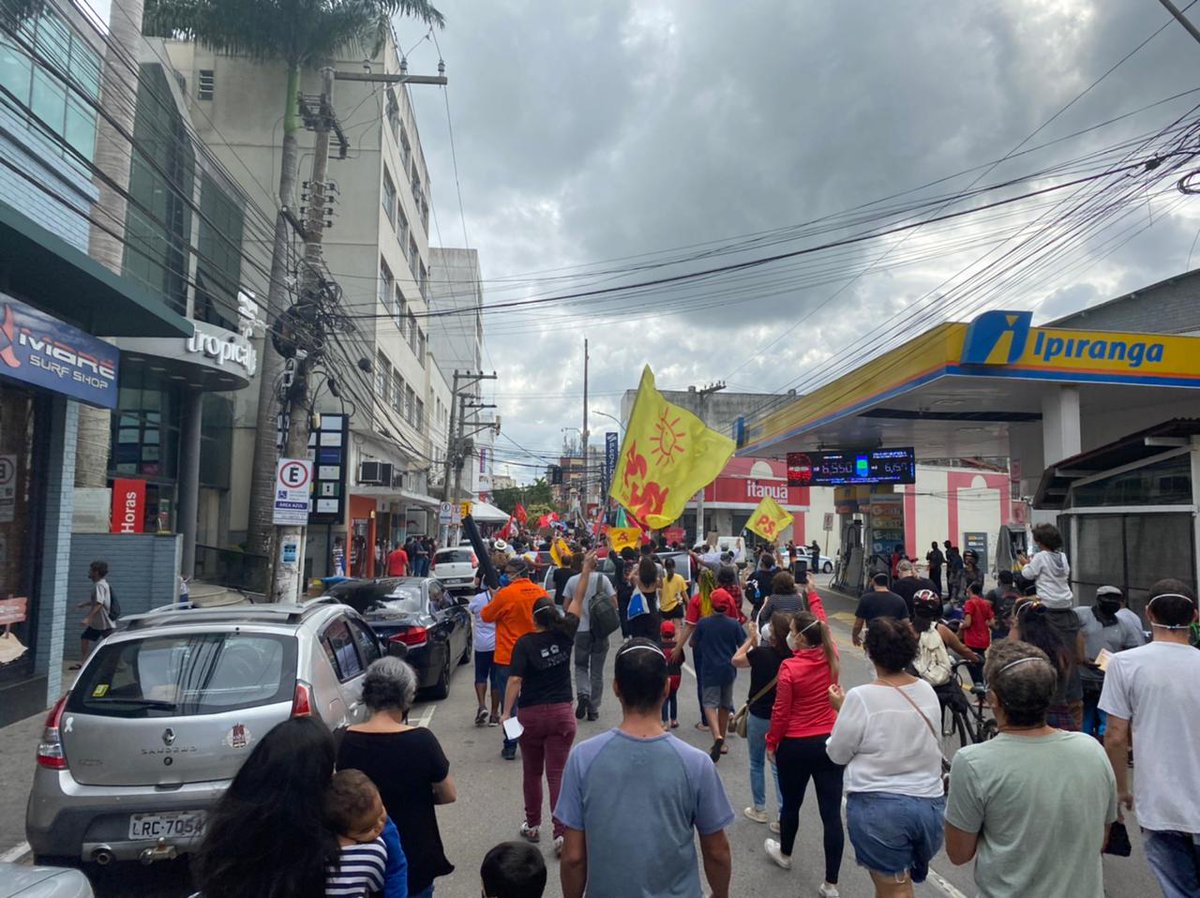 psolmacae's tweet photo. O PSOL Macaé esteve nas ruas hoje pelo #ForaBolsonaro!
#19j #19JForaBolsonaro #19JPovoNasRuas #19JunhoPovoNasRuas https://t.co/psA67ADVk8