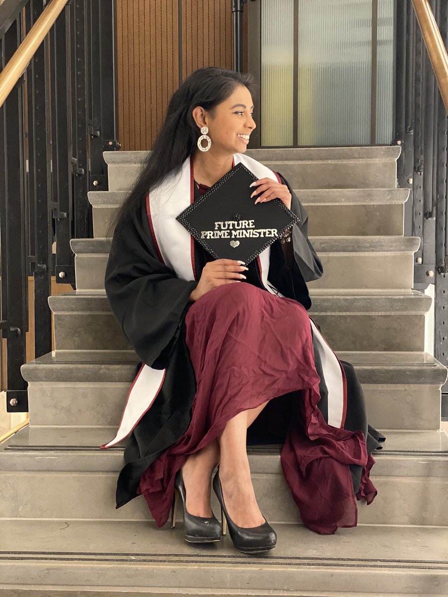 BibiHakim's tweet photo. #FuturePM Class of 2021 🎓
#addwomen Representation Matters https://t.co/yYGU3ZKqVH