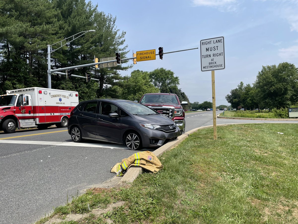 RisingSunFire's tweet photo. #CFCRS handled a 2 vehicle MVC that sent 3 people to area hospitals. Read more here: https://t.co/78hggYkcor https://t.co/oxT4EhXTby