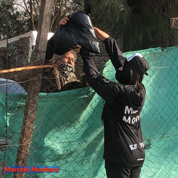 MonteroMPilar's tweet photo. Recorrimos el Barrio #Monterrey en Presidente #Derqui. Acompañamos a los vecinos con mayores necesidades y llevamos donaciones. Gracias a todos los que colaboran para ayudarnos a ayudar.

#PilarparaTodos #MejorPilar #Monterrey #Derqui #haciendoloquehayquehacer @MMonteroAr https://t.co/6FNgJQk0GD