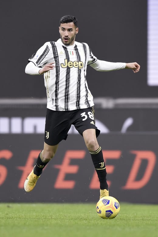 Juventusized's tweet photo. ⚠️ Frabotta 🇮🇹 from Juventus 🗣⚪ on loan with buy option to Genoa 🔴🔵, means a possible return of Luca Pelligrini to rotate with Sandro 🇧🇷 @DiMarzio 

#Mercato #Frabotta #Pelligrini #Juventus #Genoa https://t.co/twC5EXq6Bz