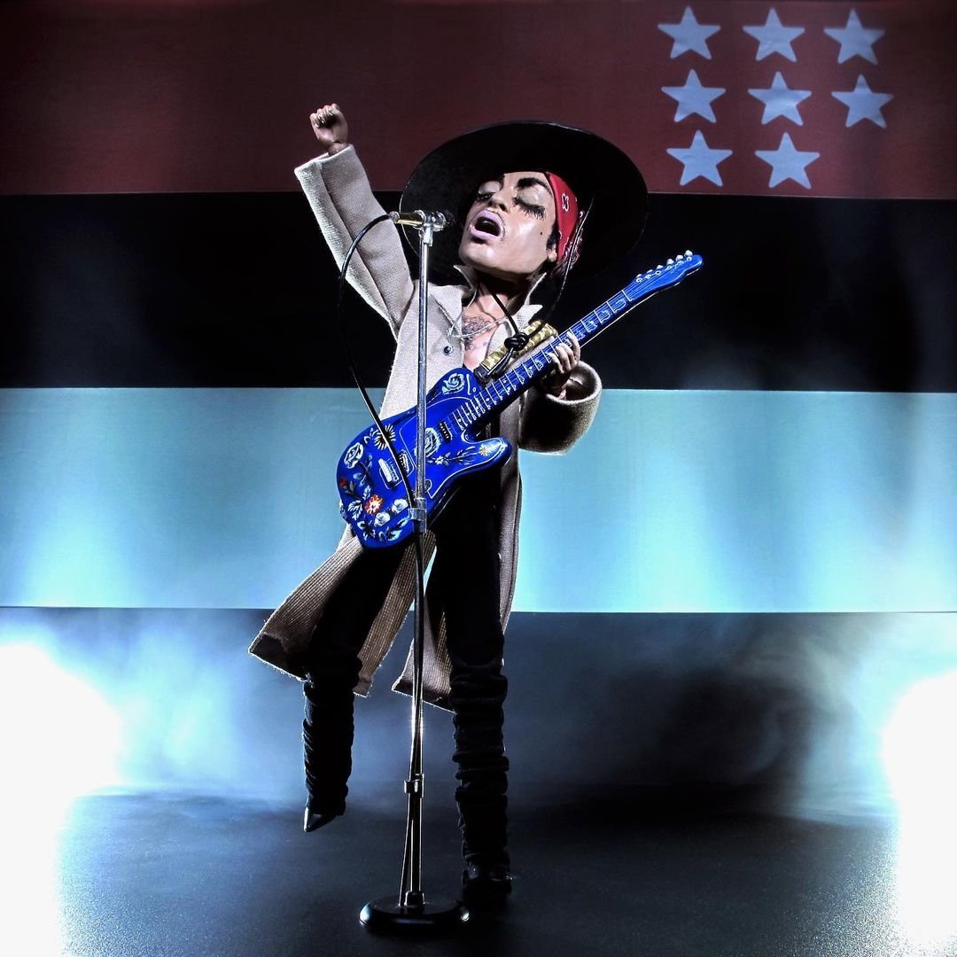 princeundeleted's tweet photo. On a day off filming UTCM, #Prince hired the Théâtre de Verdure in Nice, France and had it announced on local radio that 2,000 free tickets would be available for the shoot of the music video for America, the twentieth Prince video to have been released for broadcast... #ClubLPP https://t.co/kio9TMgVjI