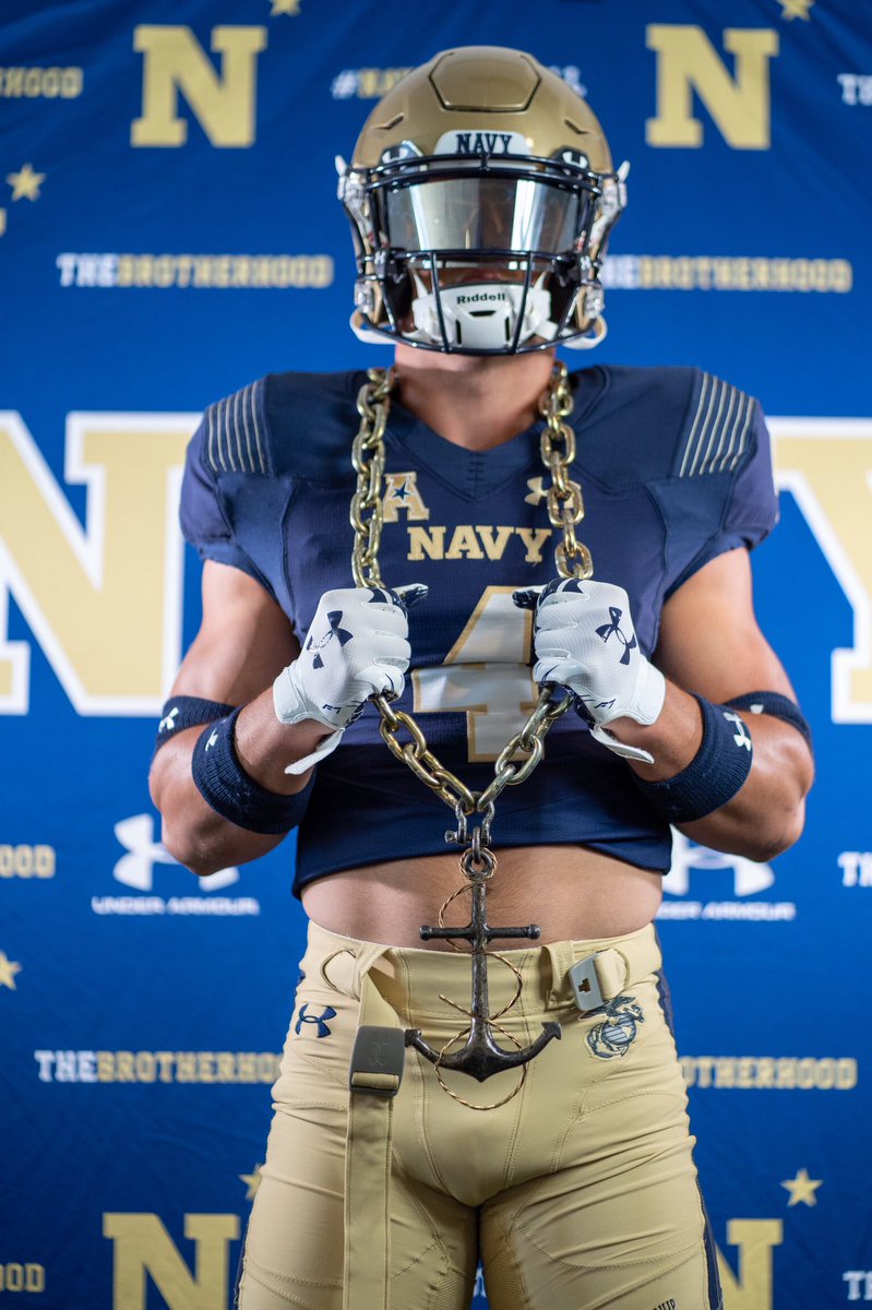 Committed ⚓️ #beatarmy <a href="/PJVolker/">PJ Volker</a> @NAVYCoachKen <a href="/JMacDonald_Navy/">Jason MacDonald</a> <a href="/DBP_Football/">Bosco Football</a>