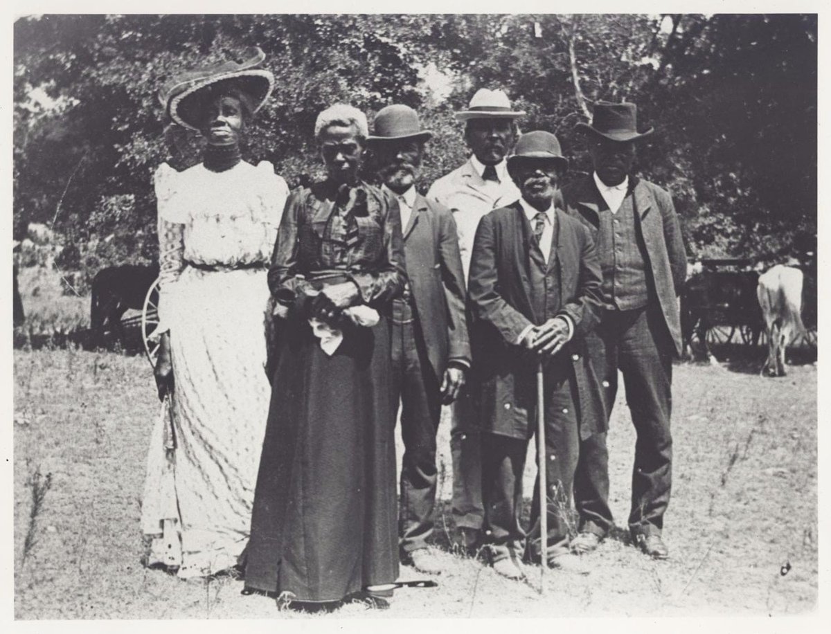 Group of elderly people on Juneteenth. Photograph by Grace Murray Stephenson of celebrations in Eastwoods Park, Austin, 1900.
