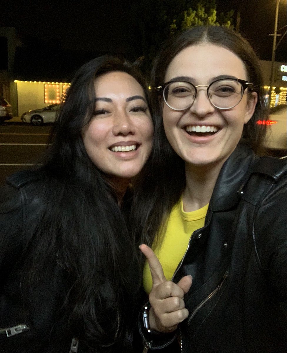 RavennaTran's tweet image. Finally met Adobe Master / Cinematographer / Director / Editor / Educator Extrodinaire / Renaissance Woman, @valentinavee 🖤🖤🖤 using the restaurant sign for our key light 😆
