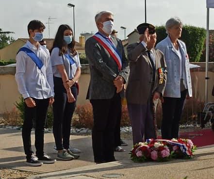 LegionHonneur34's tweet photo. #18juin cérémonies @montpellier_ la société des membres de la Légion d’honneur de l’Hérault associée aux dépôts de gerbe de la région @Occitanie, #Vendargues avec le vice-doyen de la #smlh34 Jean Martin-Dupont et @Faculte_DSP_UM exposition du registre inscription de Jean Moulin https://t.co/DJvbdJsVJ0